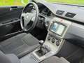 Volkswagen Passat Comfortline* Tempomat* 107.000 Km* Klima* Grau - thumbnail 15