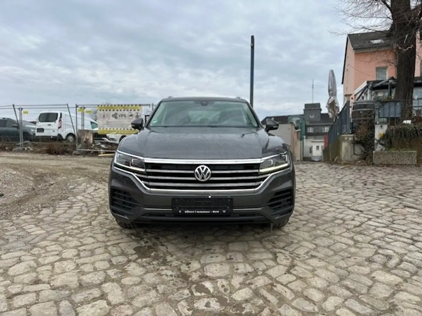 Volkswagen Touareg Basis 4Motion AHK KEYLESS Gri - 2