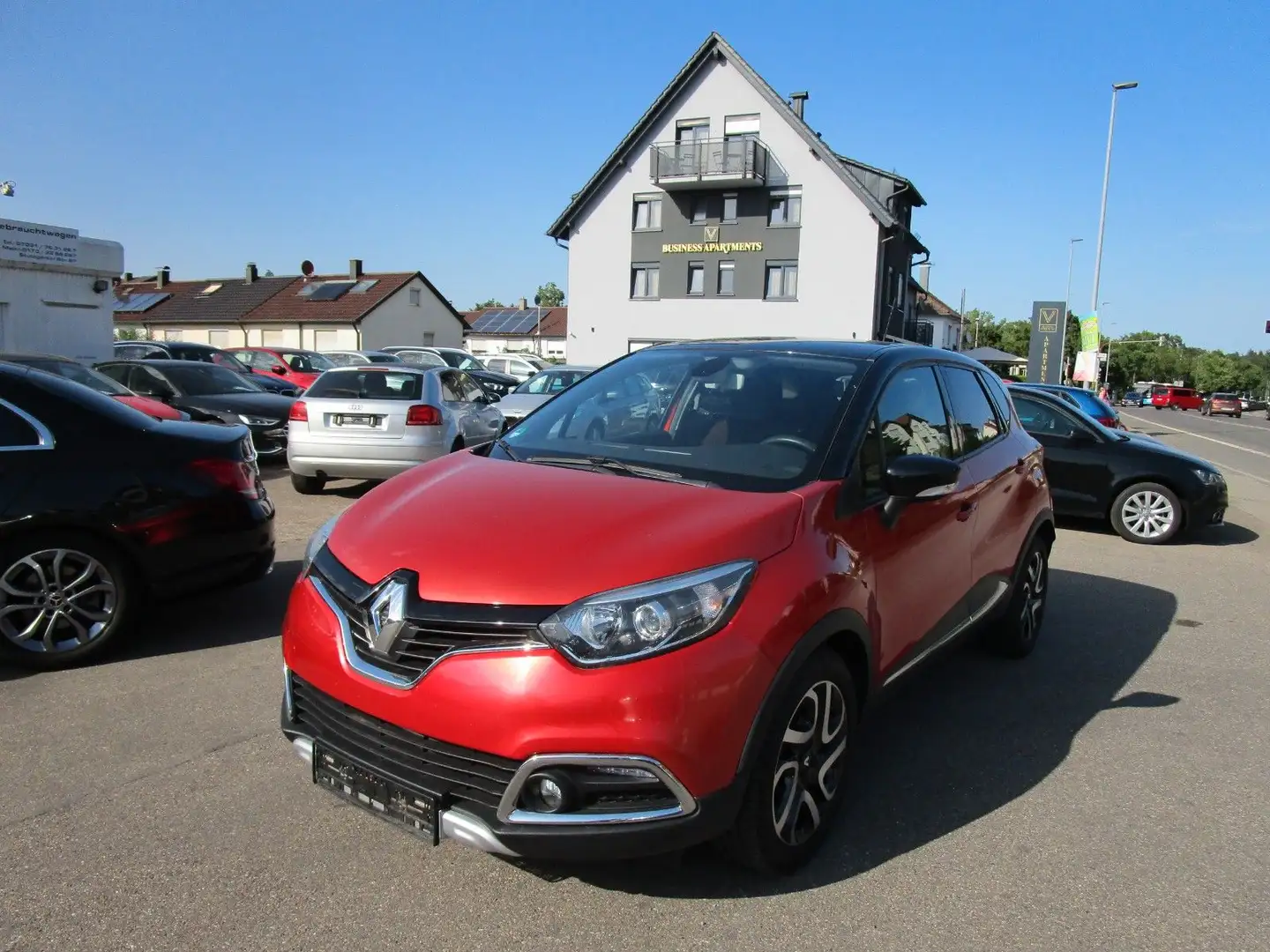 Renault Captur 1.5 dCI XMOD Aut.*NAVI*KAMERA*8-Fach*EUR6 Rot - 1