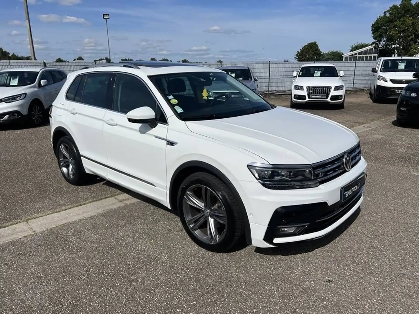 Volkswagen Tiguan II 2.0 TDI 150ch DSG7 BlueMotion Technology Carat R-Line Weiß - 2
