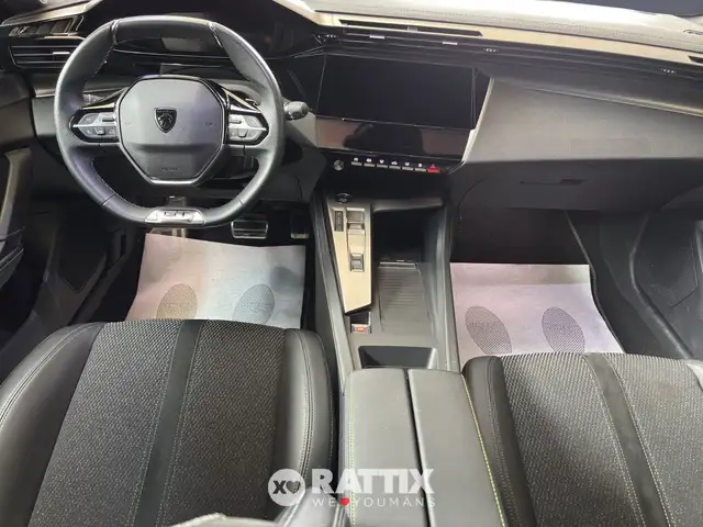 Peugeot 308 view 8