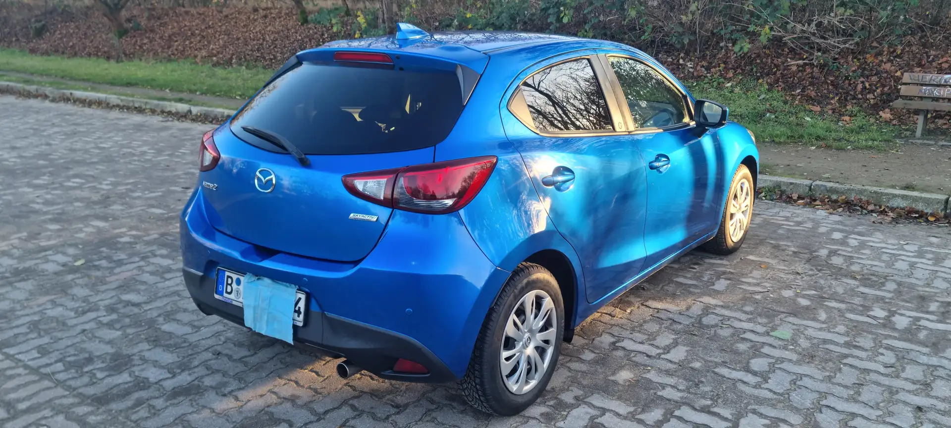 Mazda 2 2 SKYACTIV-G 90 Aut. KIZOKU INTENSE Blau - 2