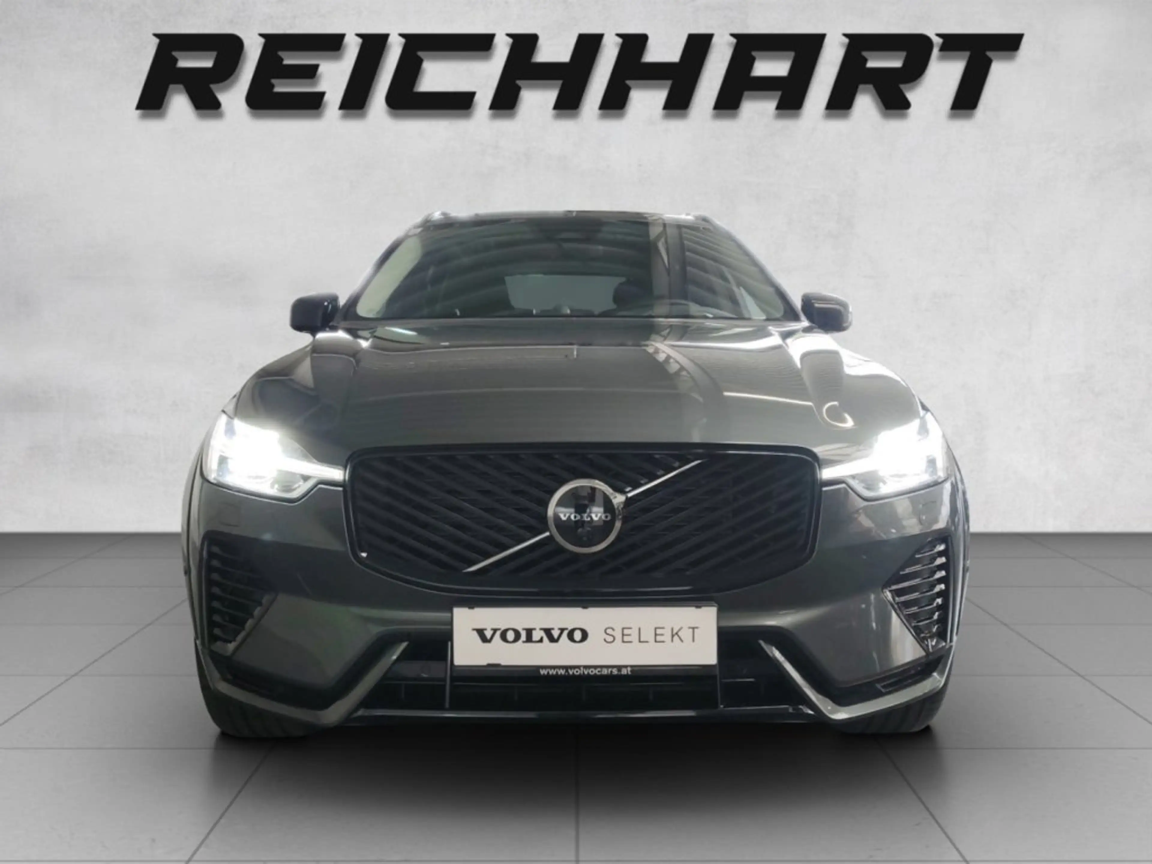 Volvo XC60 Ultra, T6 AWD Plug-in Hybrid, Elektrisch/Benzin, Dark — photo 4
