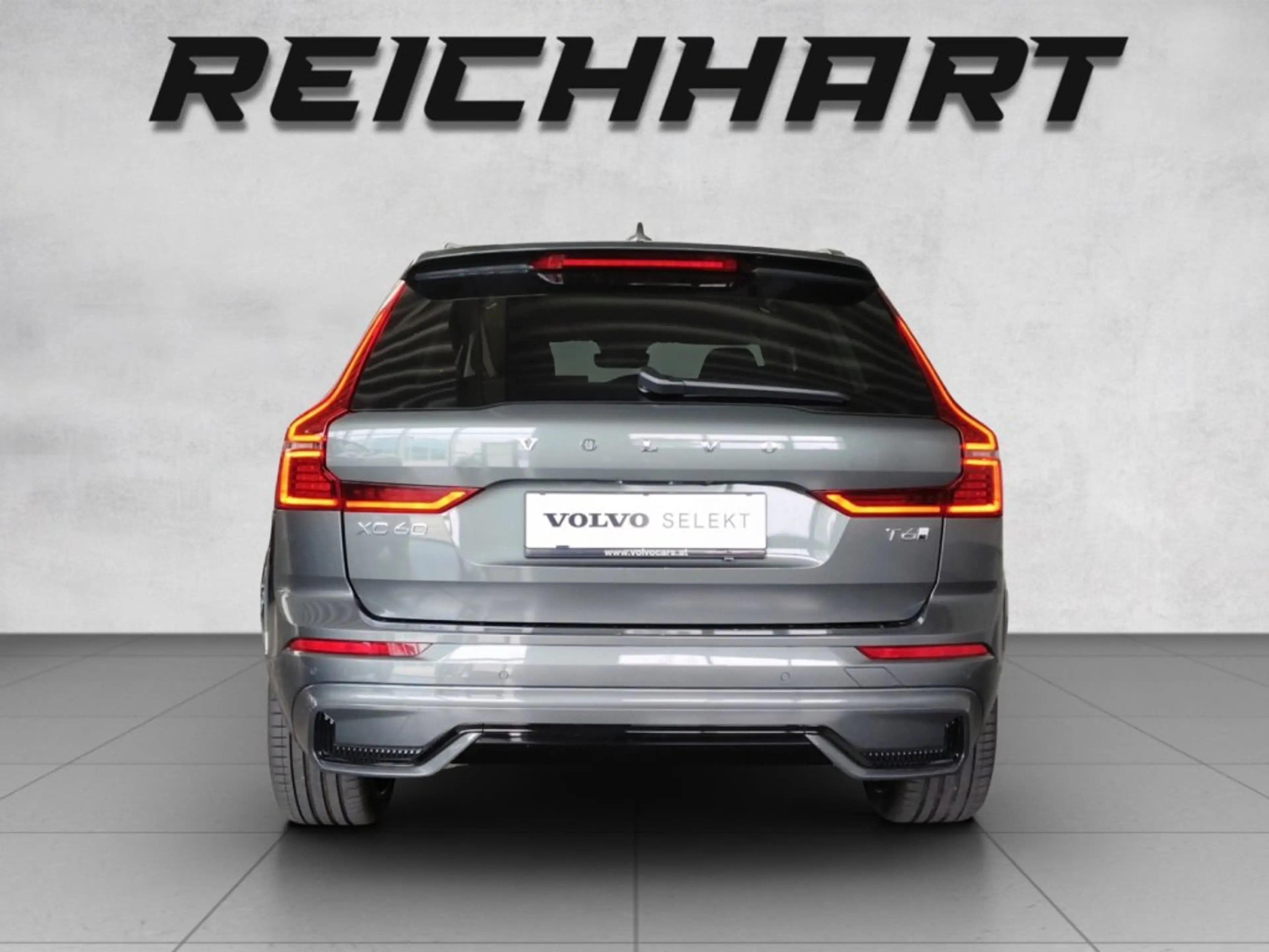 Volvo XC60 Ultra, T6 AWD Plug-in Hybrid, Elektrisch/Benzin, Dark — photo 5