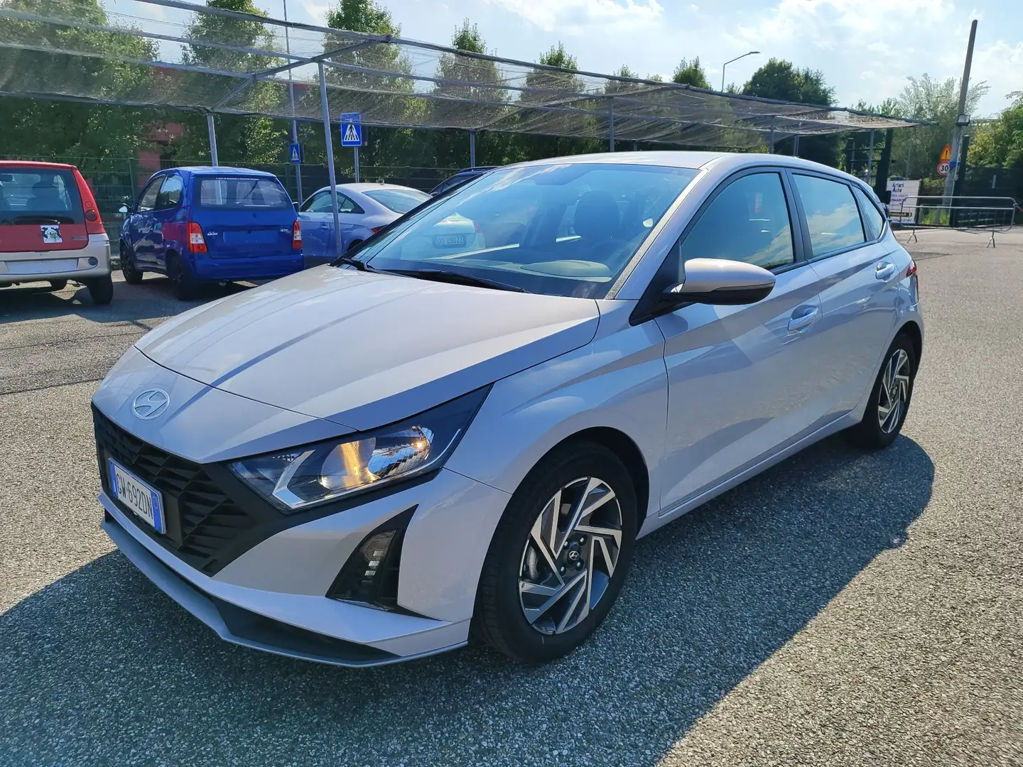 Hyundai i20 III 1.2 mpi Connectline 84cv Grigio - 2