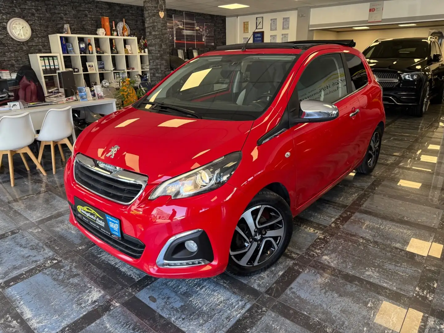 Peugeot 108 TOP Allure*Klimaauto*Touch*Aluräder*Faltdach Rot - 1