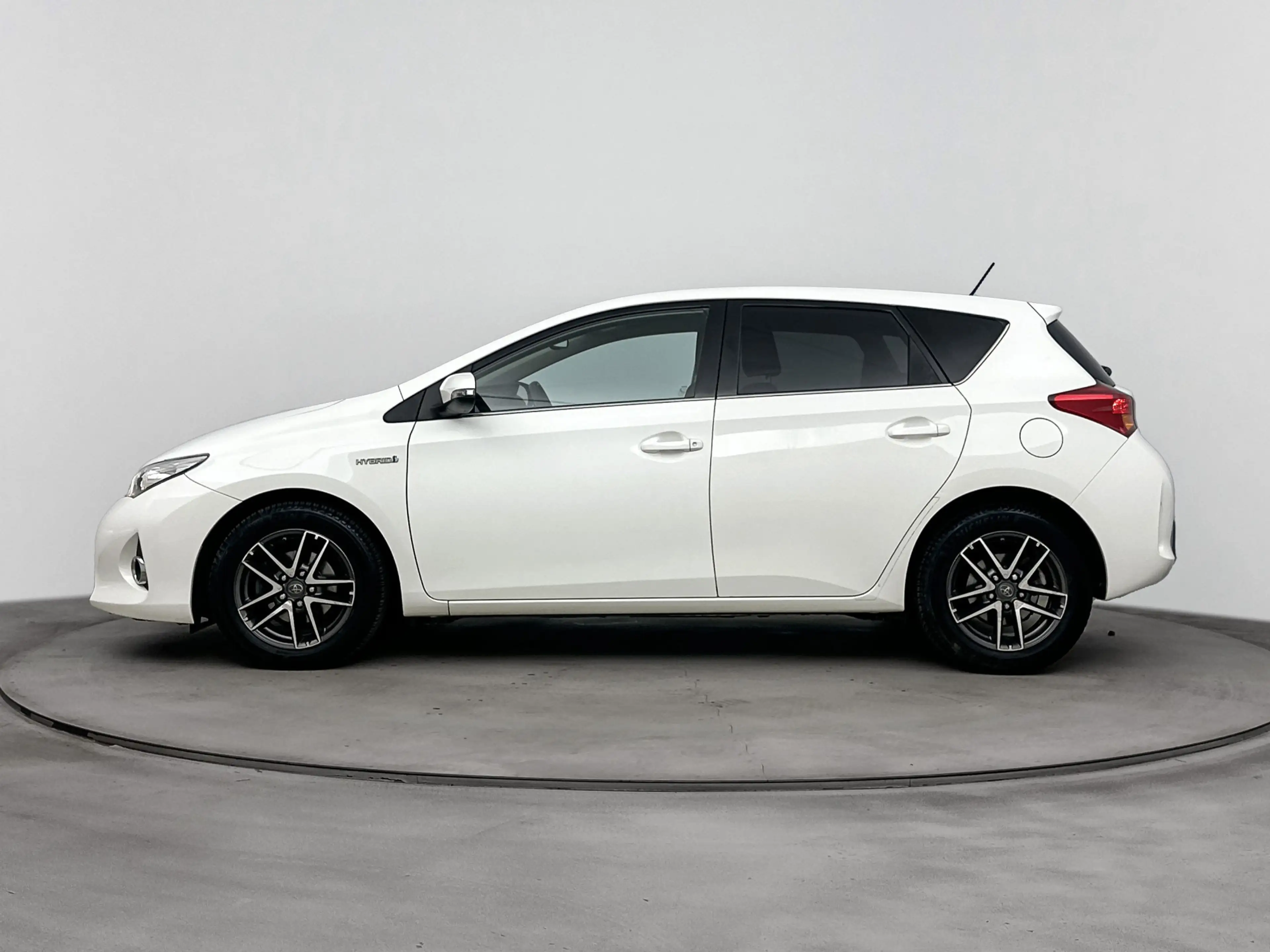 Toyota Auris 1.8 Hybrid Aspiration | Cruise Control | Parkeerca — photo 3