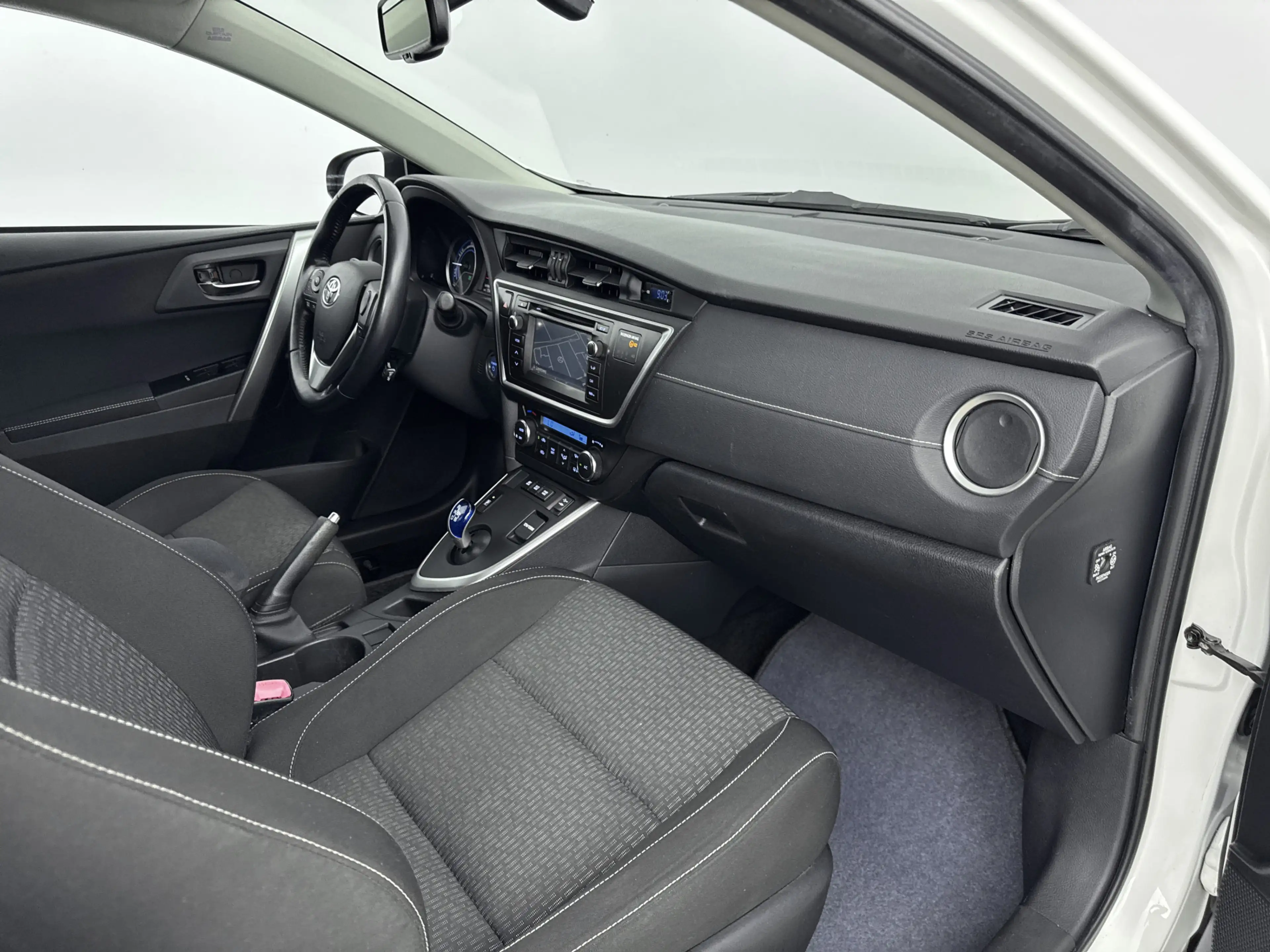 Toyota Auris 1.8 Hybrid Aspiration | Cruise Control | Parkeerca — photo 6
