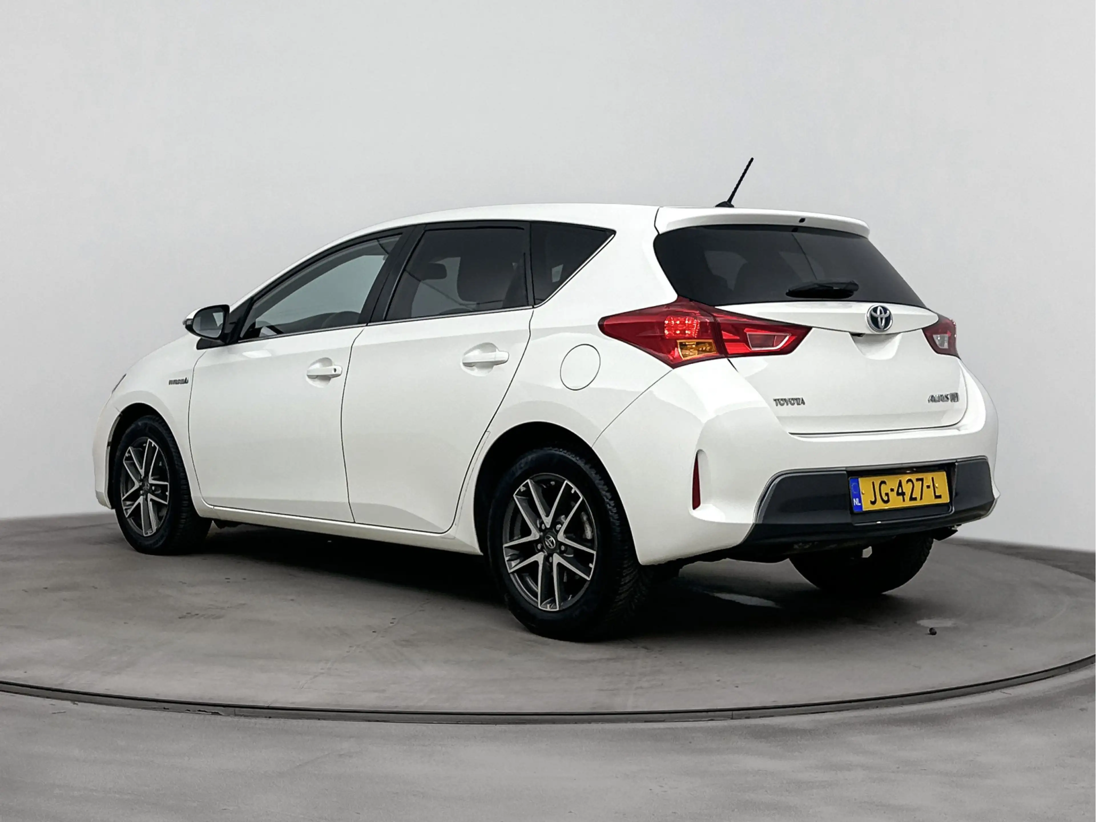 Toyota Auris 1.8 Hybrid Aspiration | Cruise Control | Parkeerca — photo 13