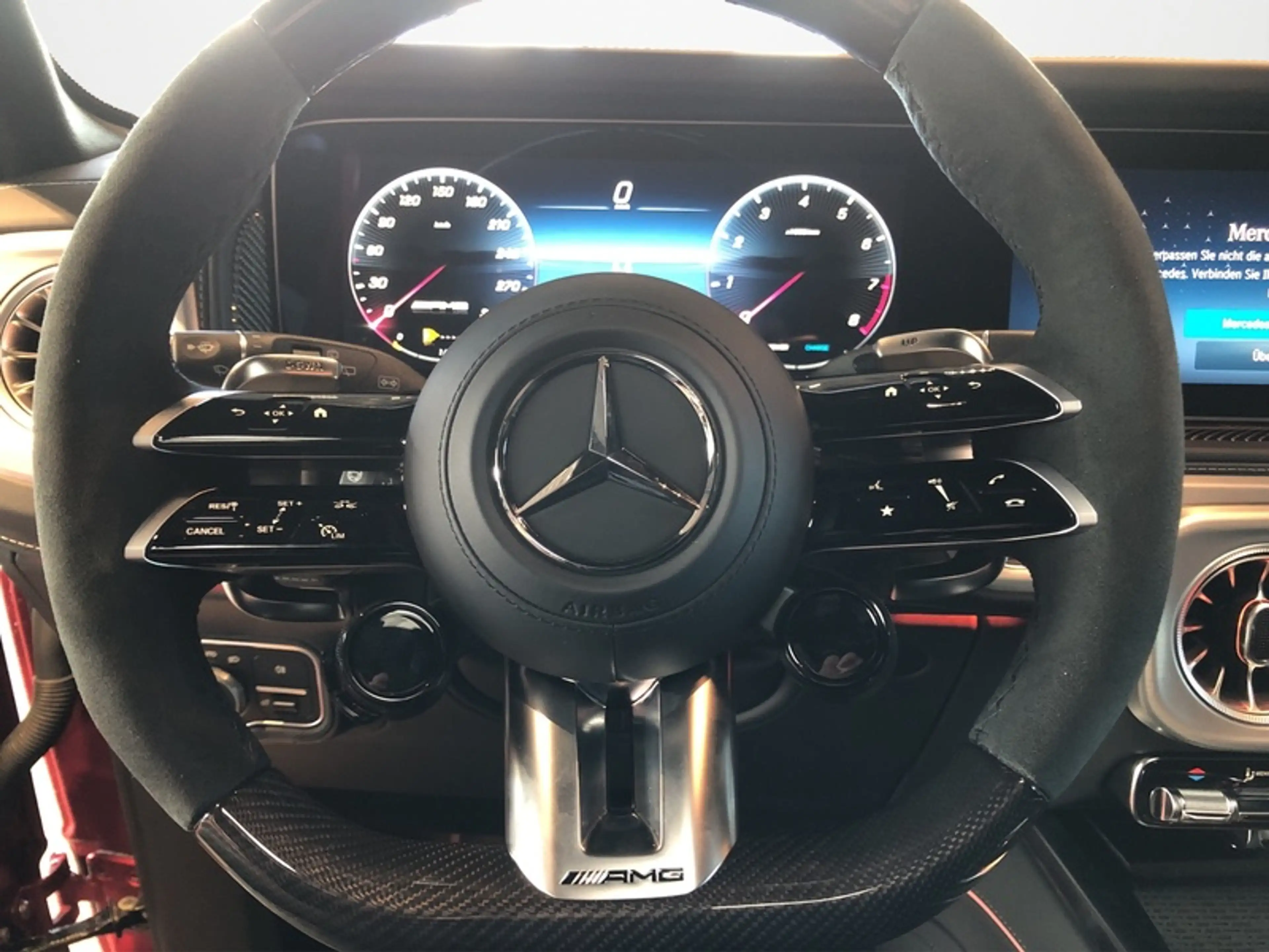 Mercedes-Benz G 63 AMG AMG-PERFORMANCE NIGHT II FOND-ENTERT. — photo 12