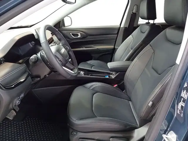 Jeep Compass view 11