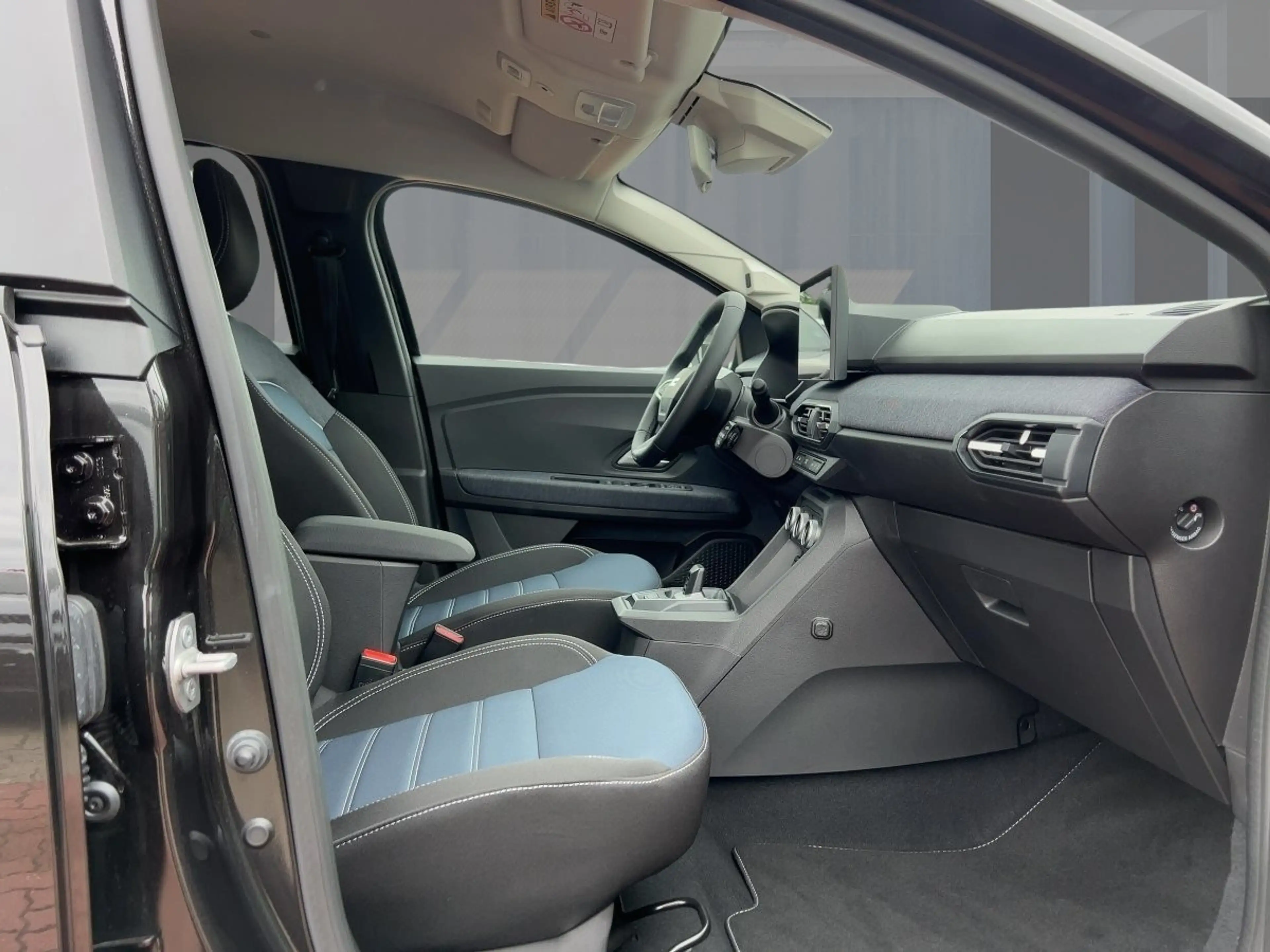 Dacia Jogger Journey hybrid 155 CarPlay SHZ PDC BT — photo 8