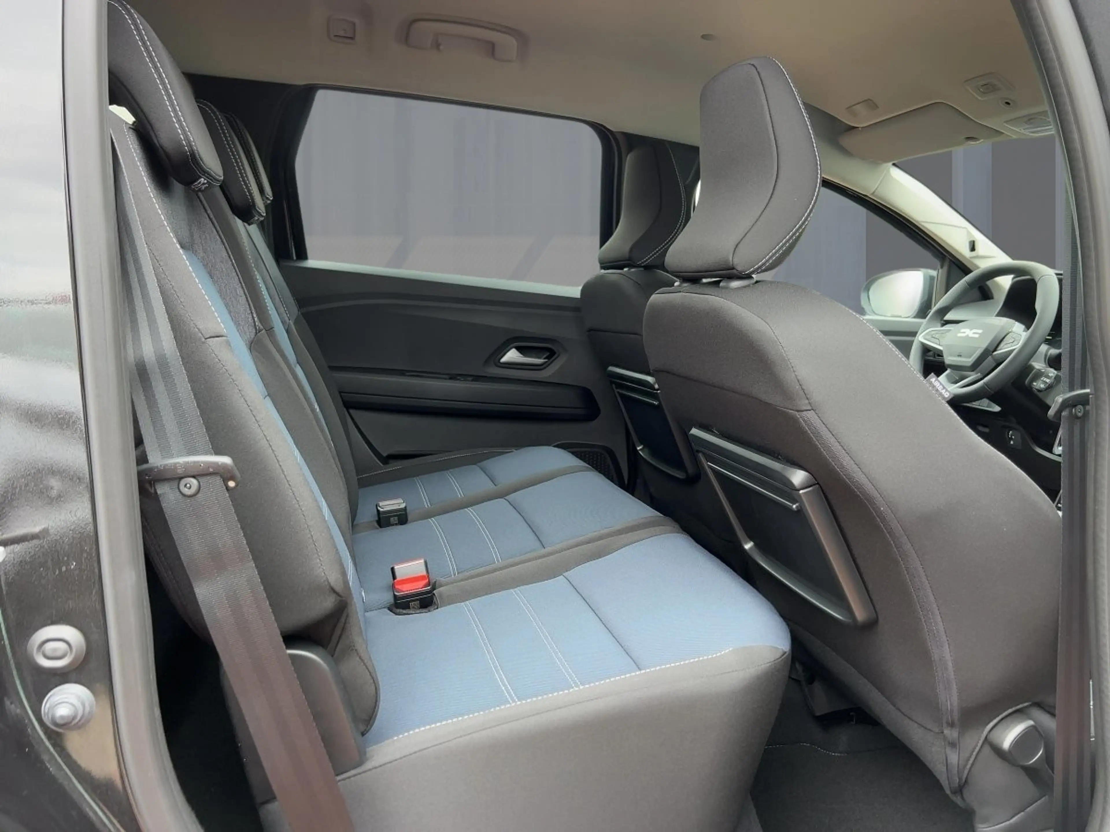 Dacia Jogger Journey hybrid 155 CarPlay SHZ PDC BT — photo 9