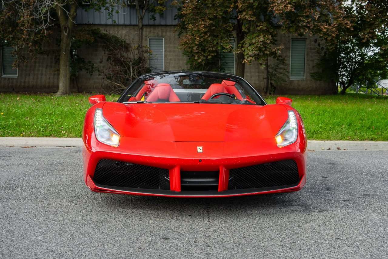 2017 Ferrari 488 Spider — photo 2