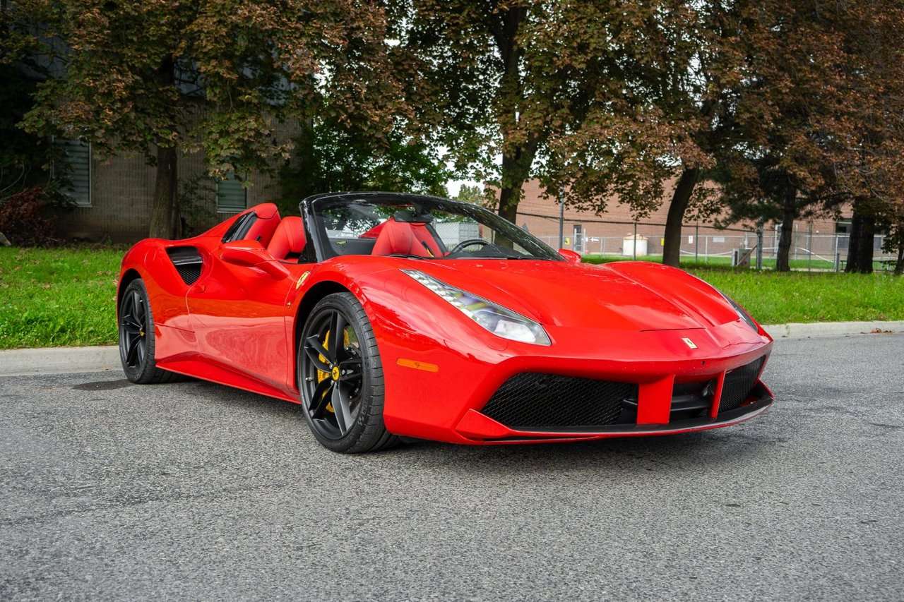 2017 Ferrari 488 Spider — photo 3