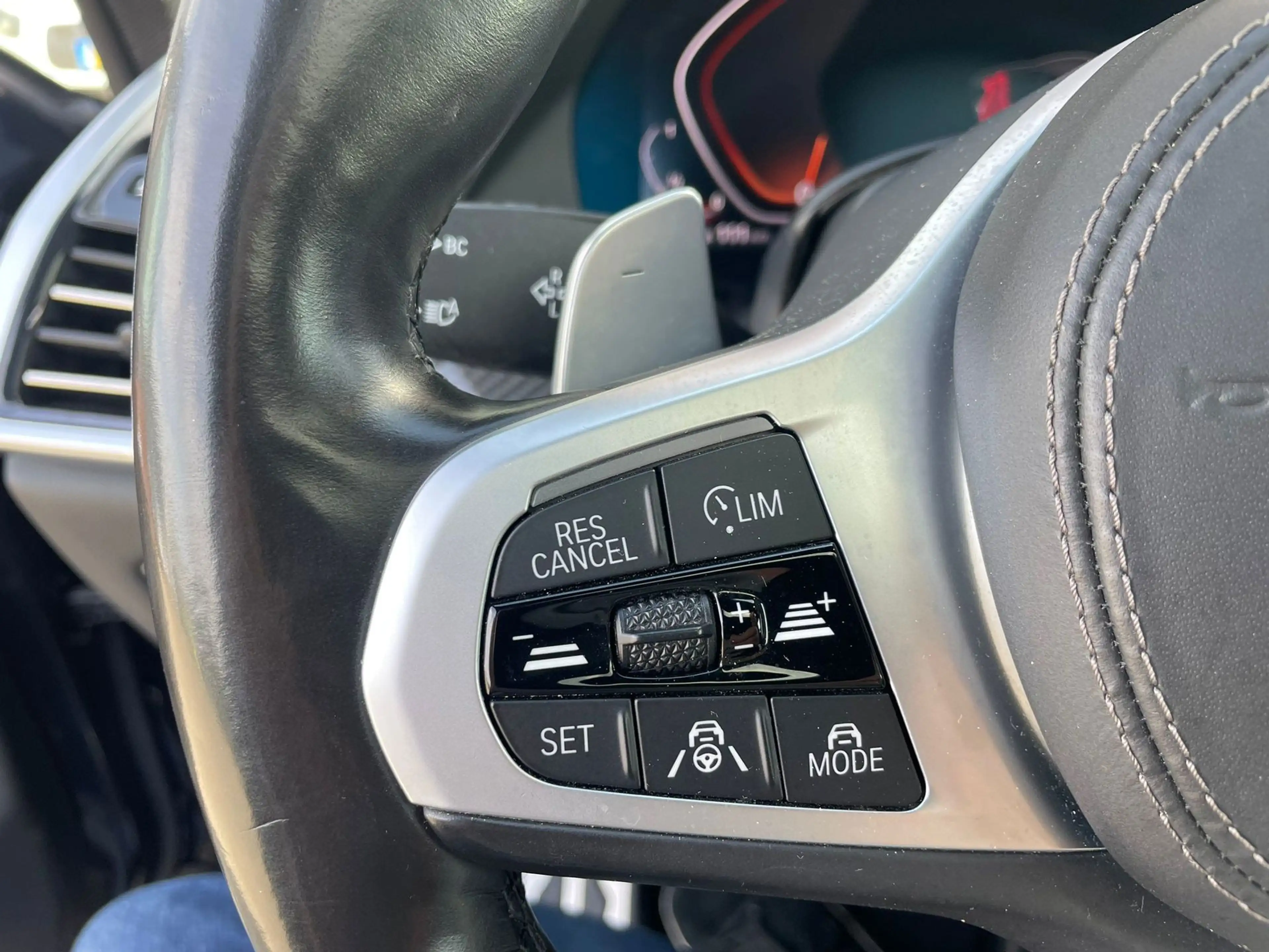 BMW X6 XDrive30d High Executive — photo 27