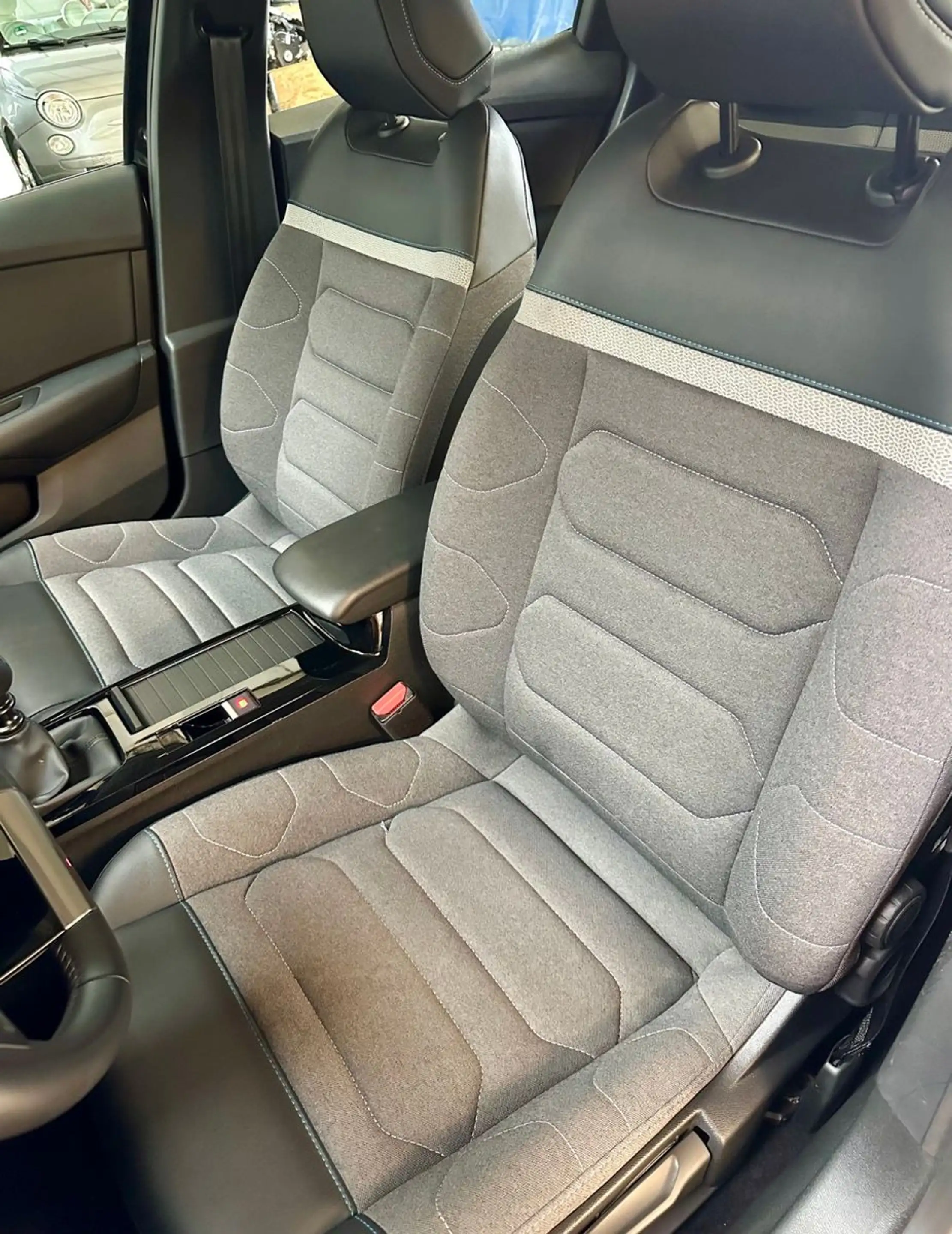 Citroen C4 Lim. Plus — photo 9