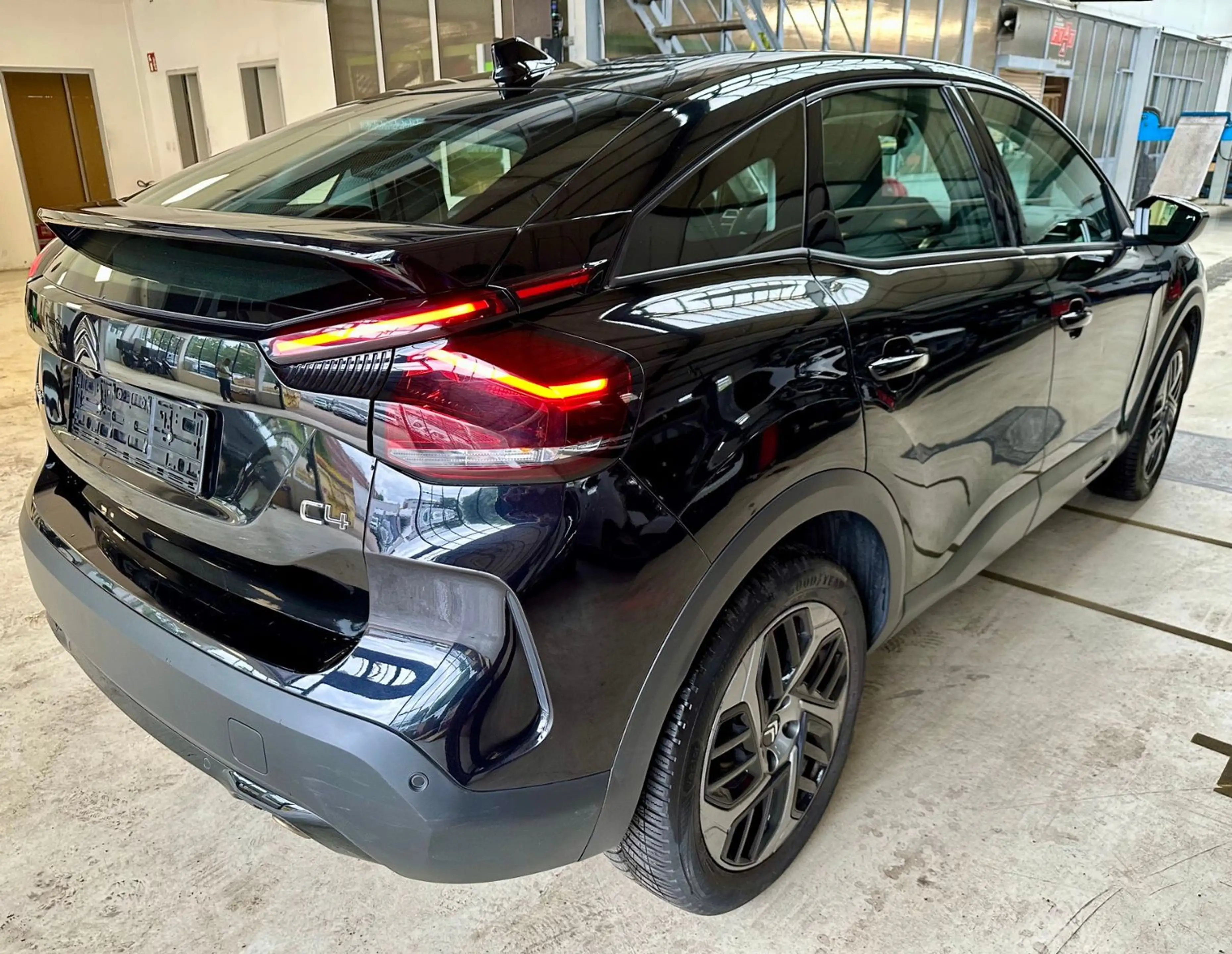 Citroen C4 Lim. Plus — photo 4