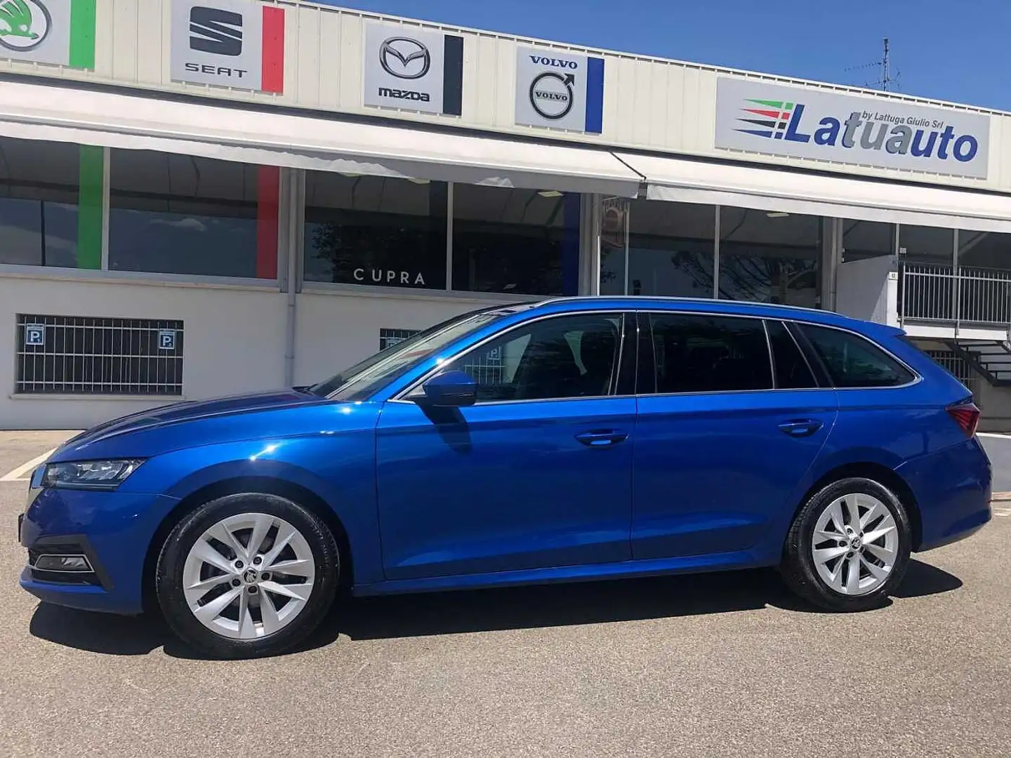 Skoda Octavia 4ª serie 1.5 G-TEC DSG Wagon Style Blu/Azzurro - 1