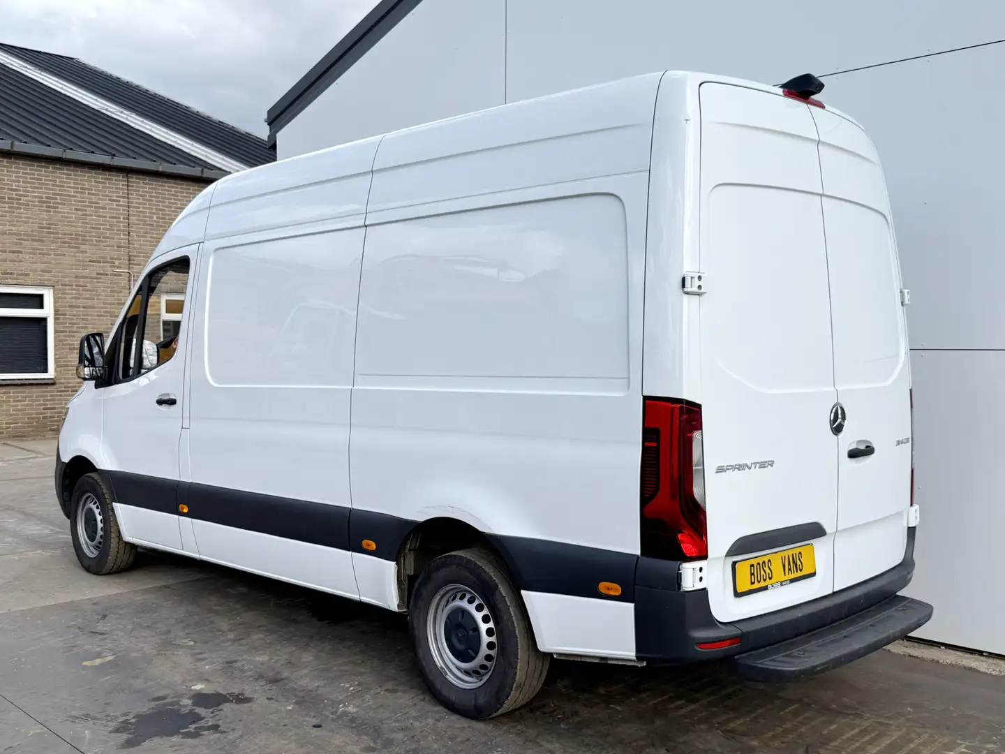 Mercedes-Benz Sprinter 314 2.2 CDI Automaat L2H2 LED Climate Contol Cruis Wit - 2