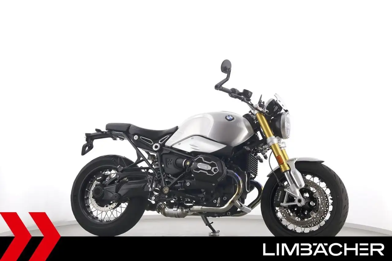 BMW R nineT