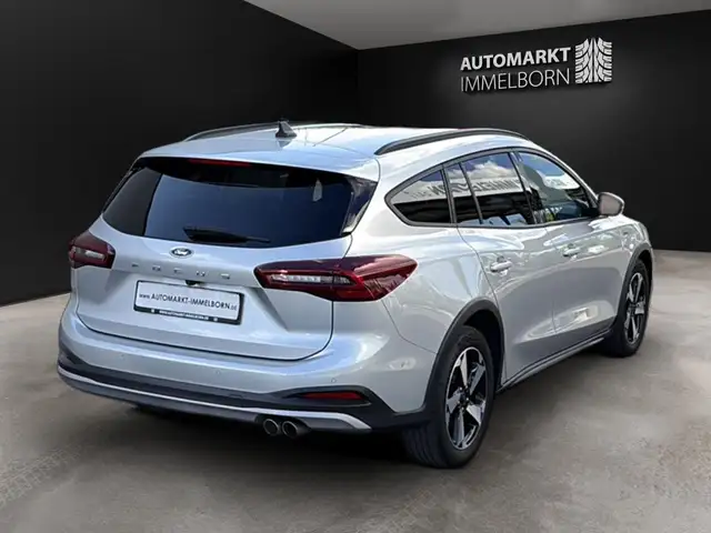 Ford Focus view 7