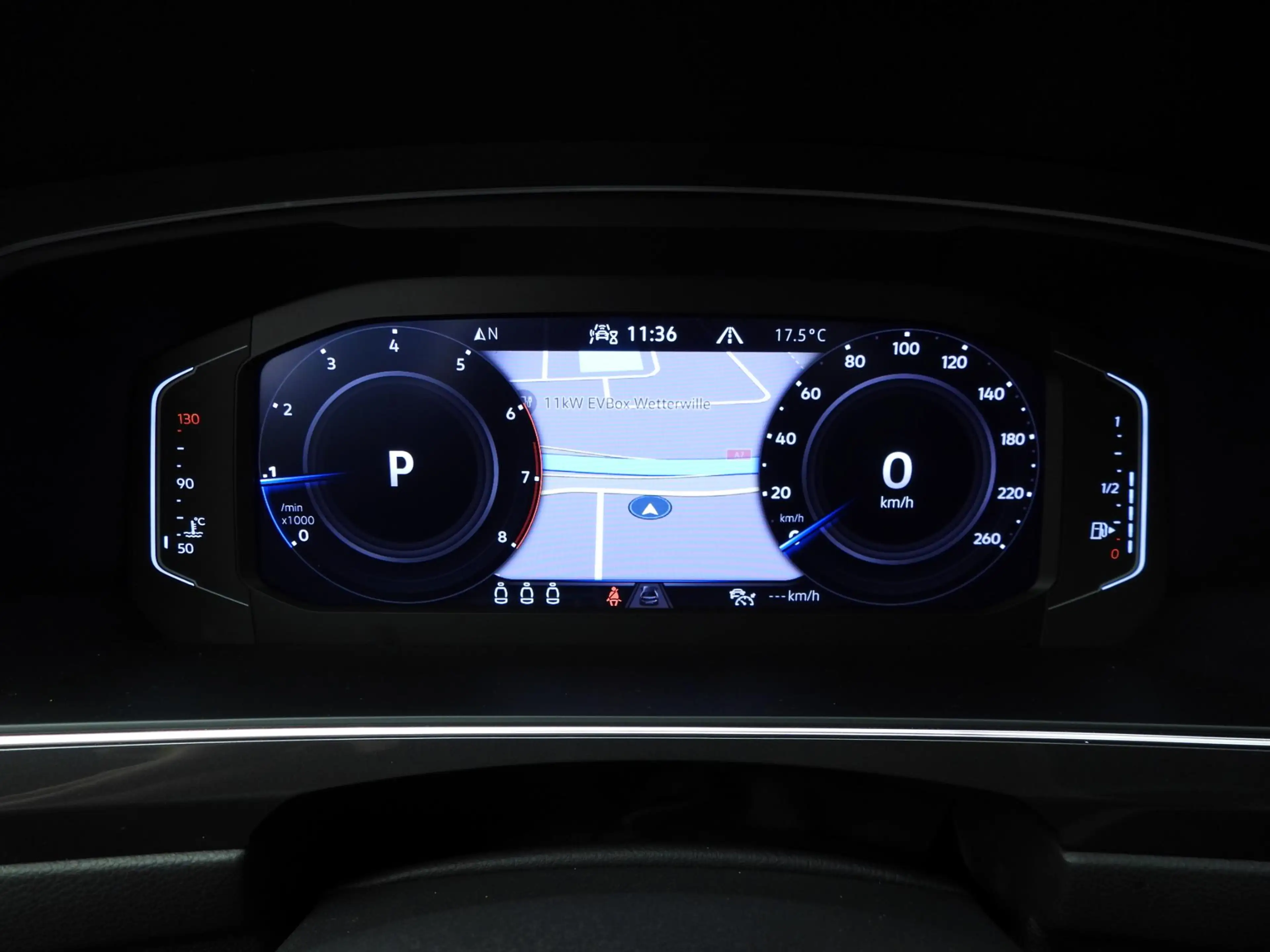 Volkswagen Tiguan Allspace 1.5 TSI Highline R-Line | 5p | Trekhaak | Pano | Z — photo 11