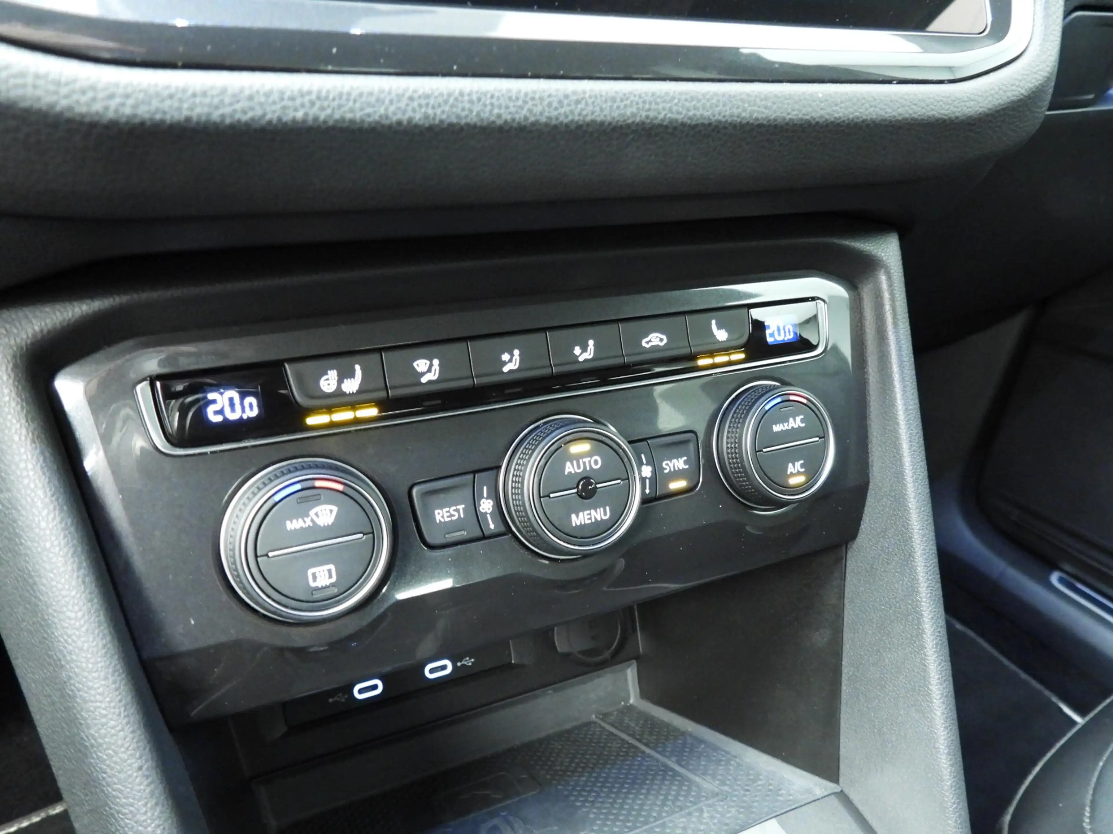 Volkswagen Tiguan Allspace 1.5 TSI Highline R-Line | 5p | Trekhaak | Pano | Z — photo 13