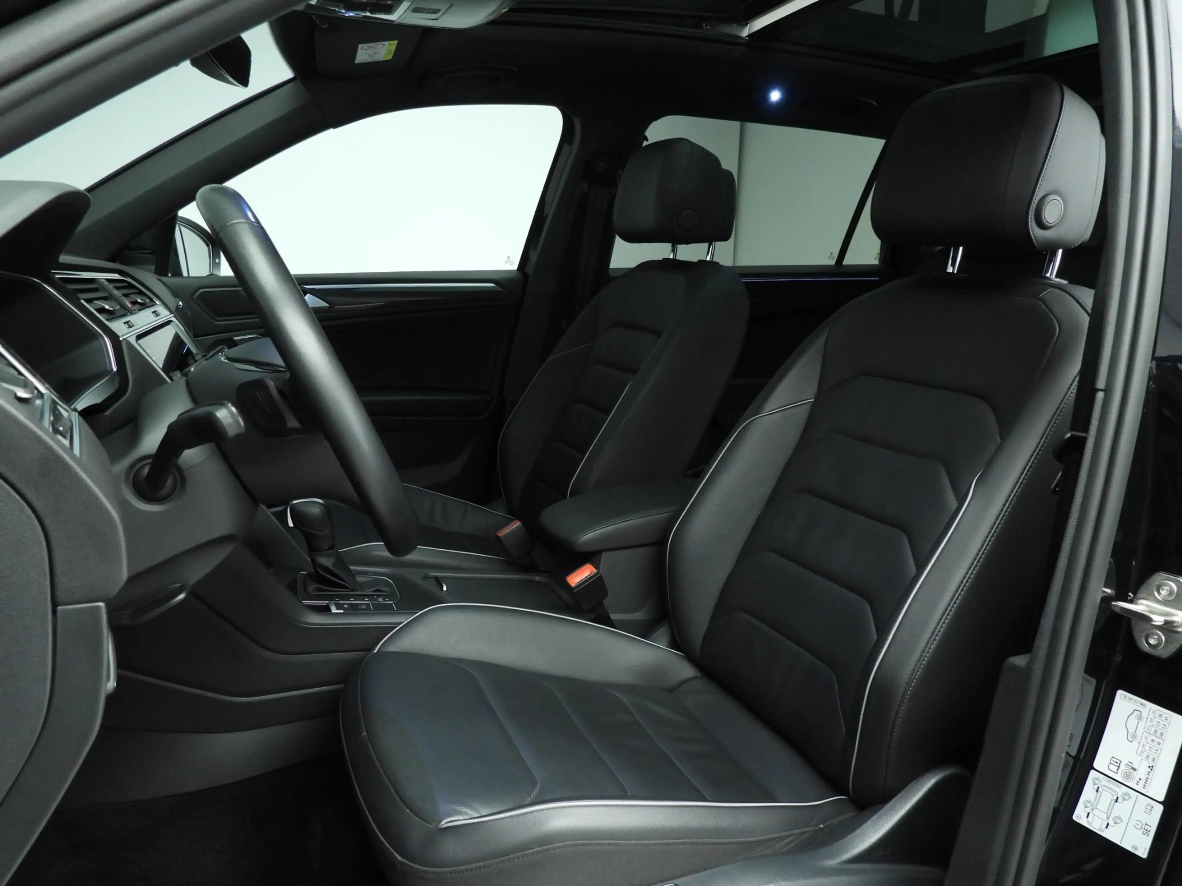 Volkswagen Tiguan Allspace 1.5 TSI Highline R-Line | 5p | Trekhaak | Pano | Z — photo 7