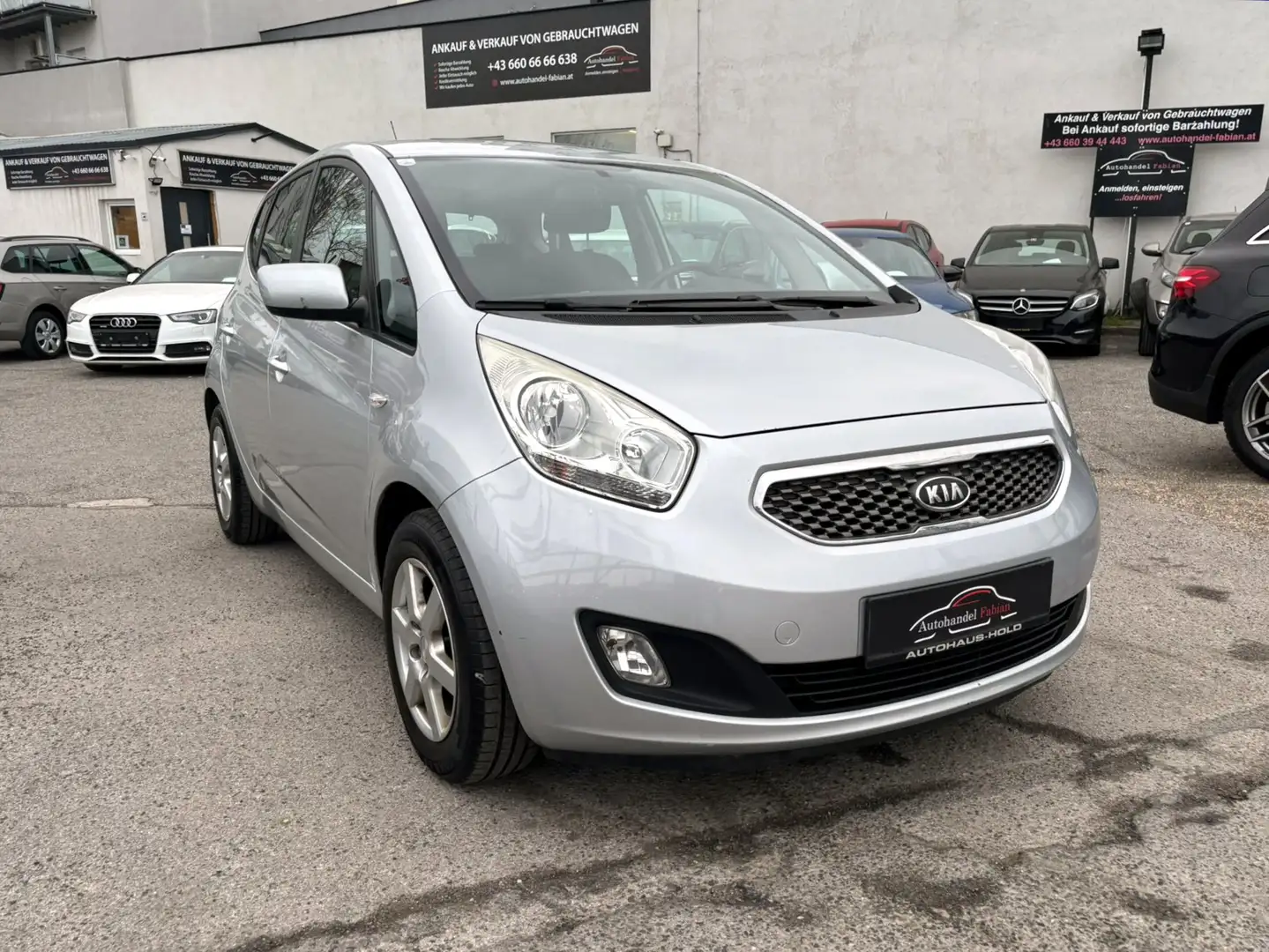 Kia Venga 1,4 CRDi Attract mit Pickerl 04/2026 + 4 Monate Silber - 1