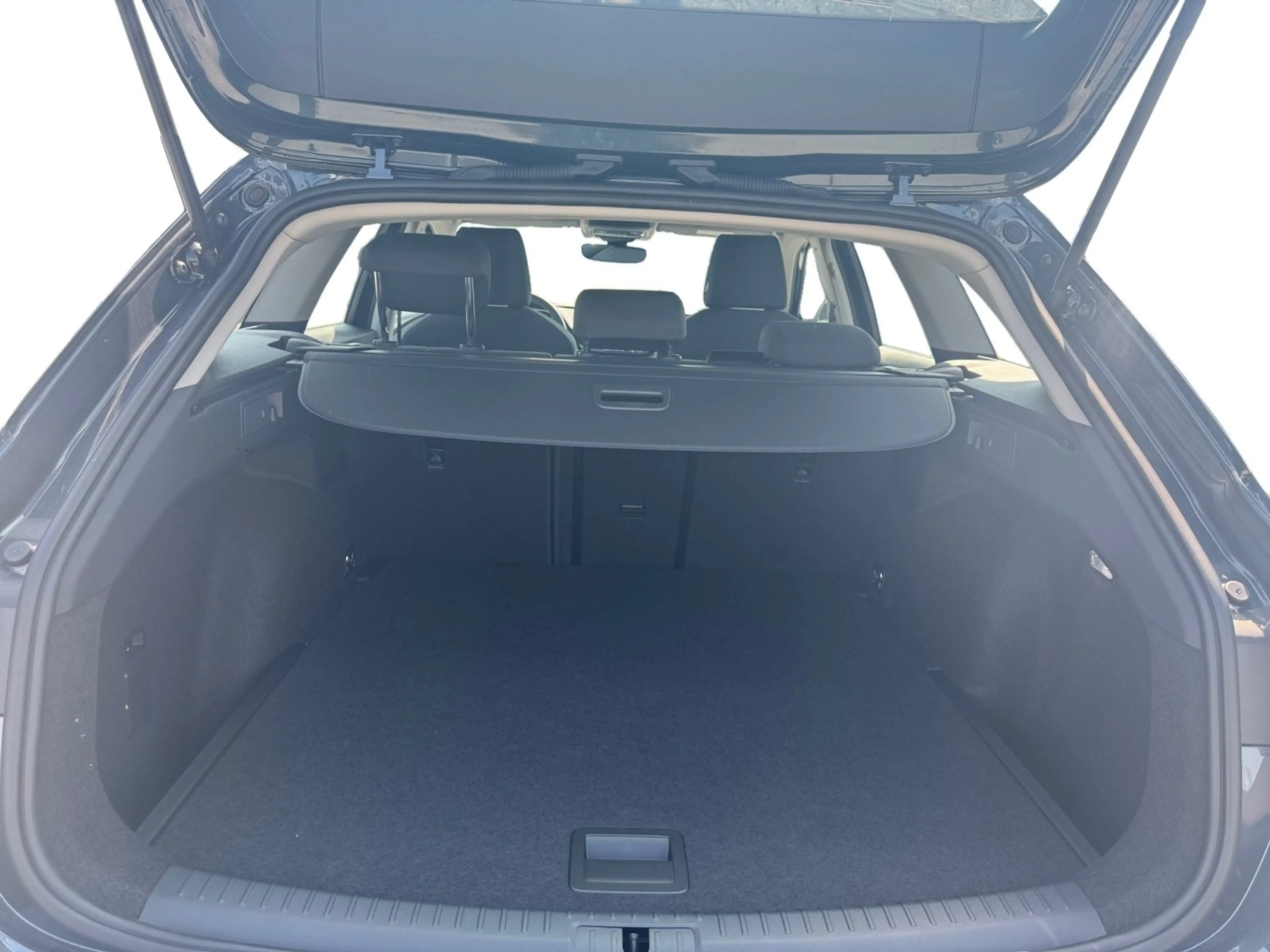 SEAT Leon ST Style 1.5 eTSI DSG GJR*ACC*AHK — photo 6