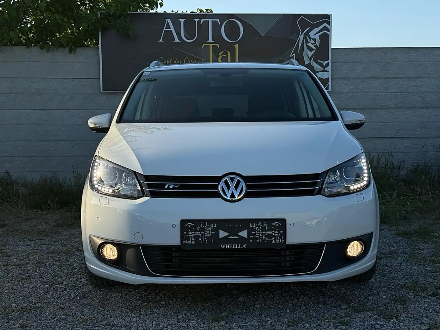 Volkswagen Touran Karat 1,6 BMT TDI Weiß - 2
