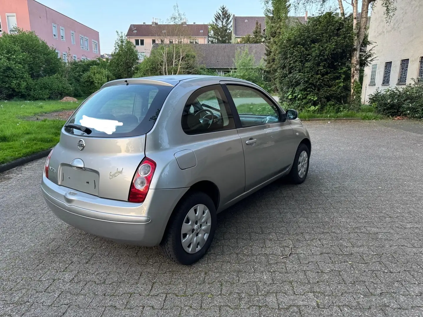 Nissan Micra More Grau - 1