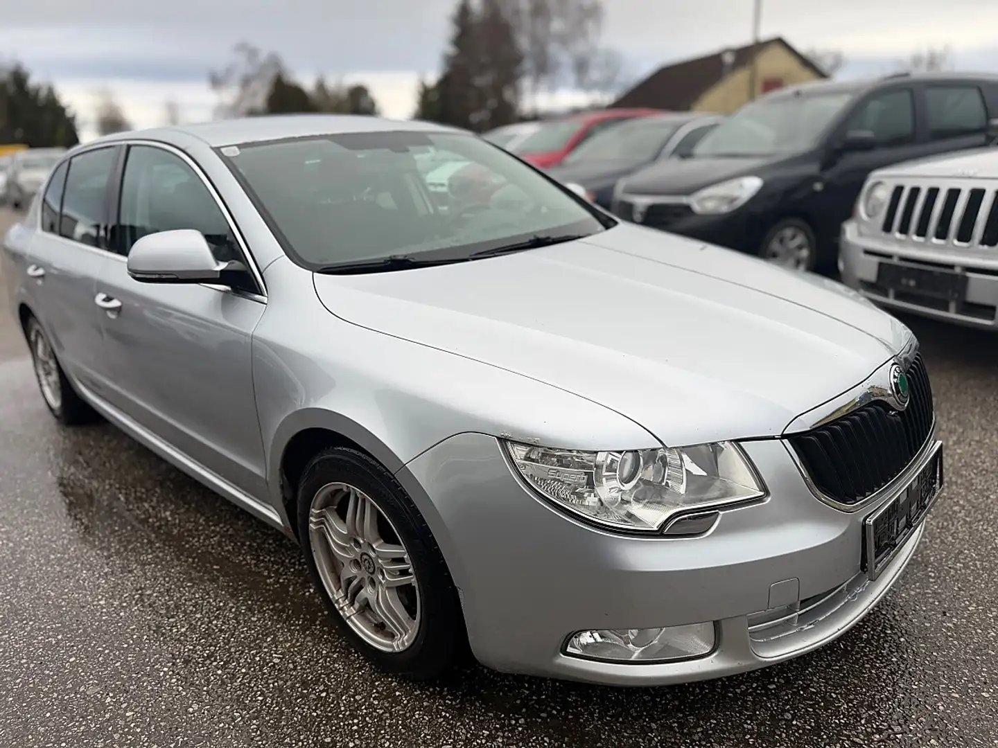 Skoda Superb 1,9 TDI PD DPF Silber - 1