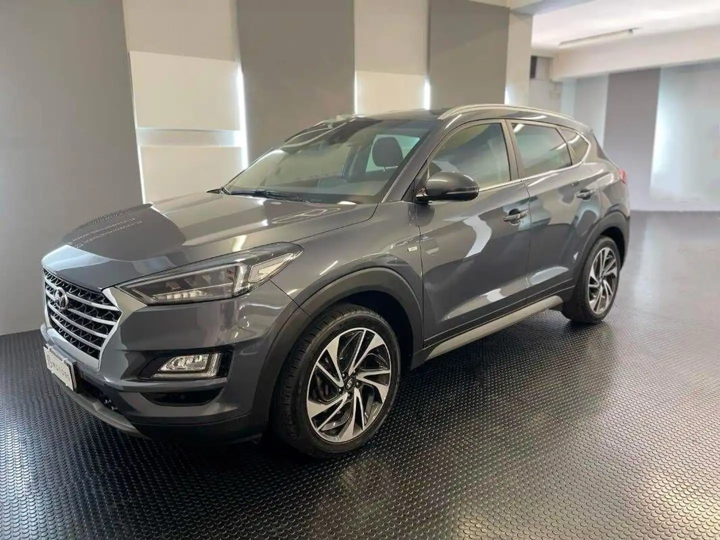 Hyundai TUCSON Tucson II 2.0 crdi 48V Exellence 4wd 185cv Grigio - 1
