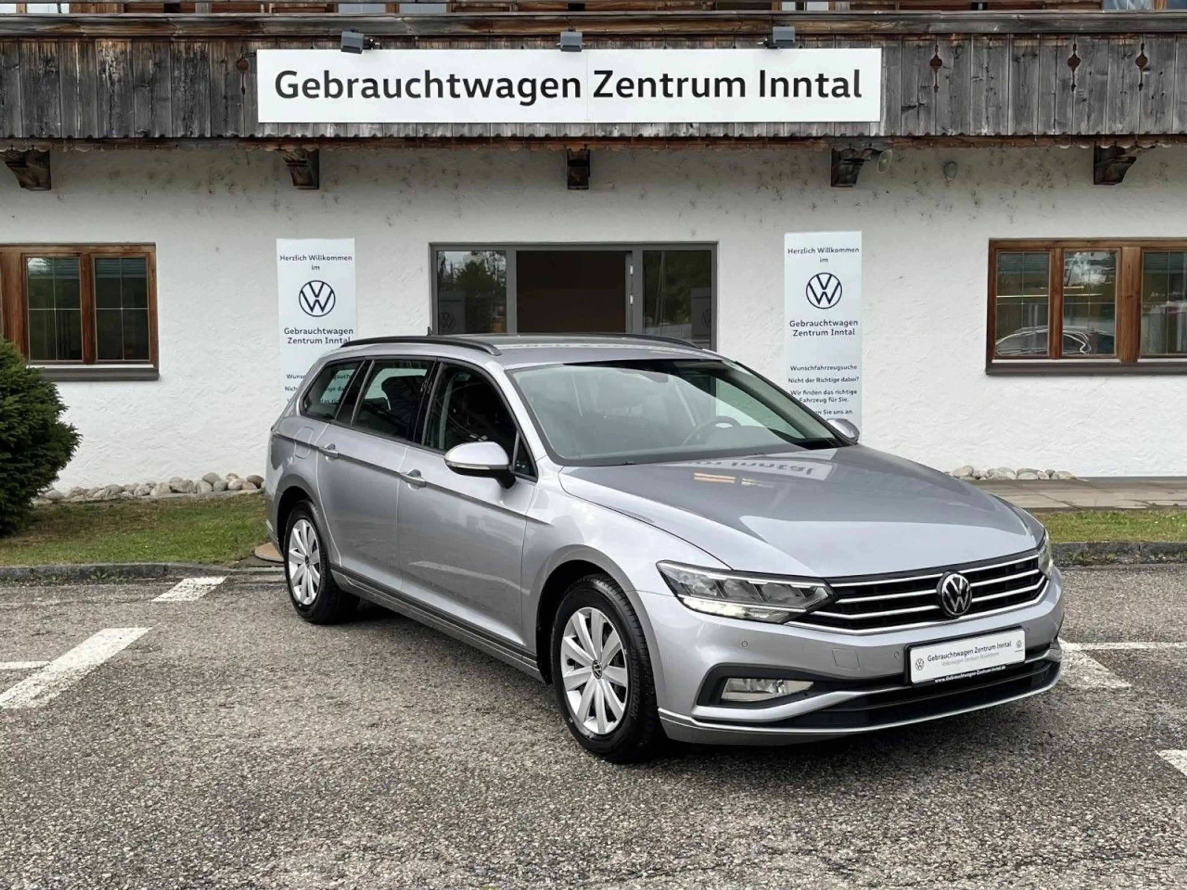 Volkswagen Passat Variant 2,0 TDI DSG (LED+AHK+ACC) — photo 4