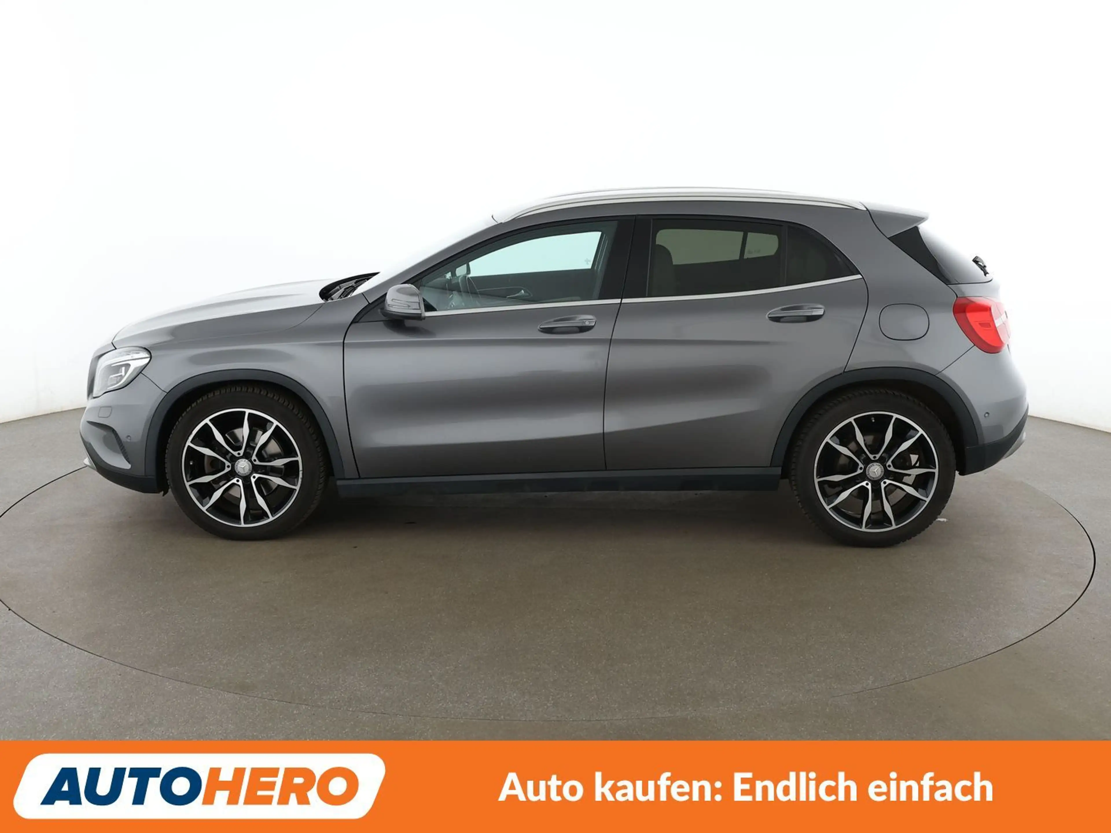Mercedes-Benz GLA 250 GLA 250 4Matic Urban Aut.*NAVI*XENON*ACC* — photo 3