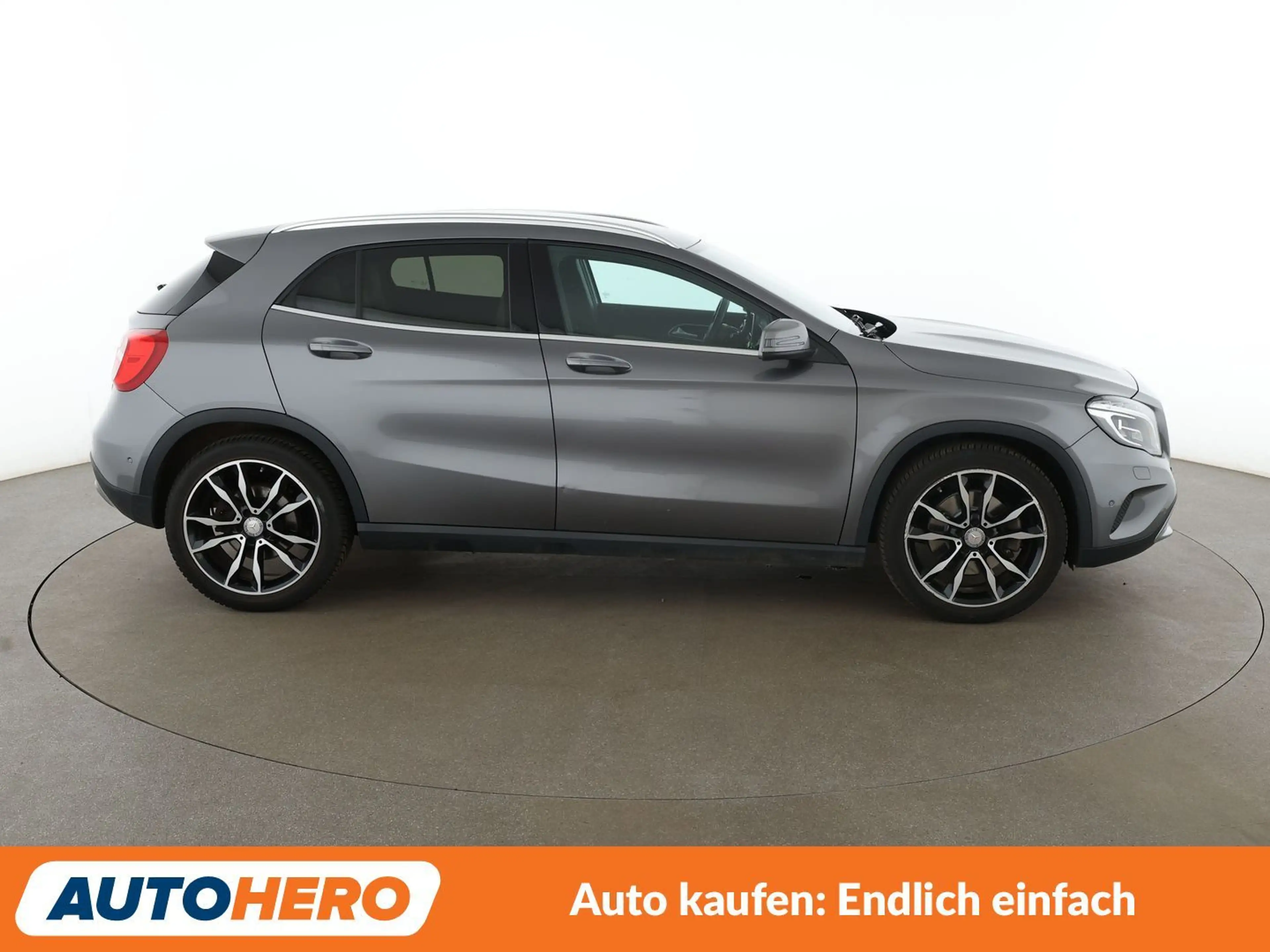 Mercedes-Benz GLA 250 GLA 250 4Matic Urban Aut.*NAVI*XENON*ACC* — photo 7
