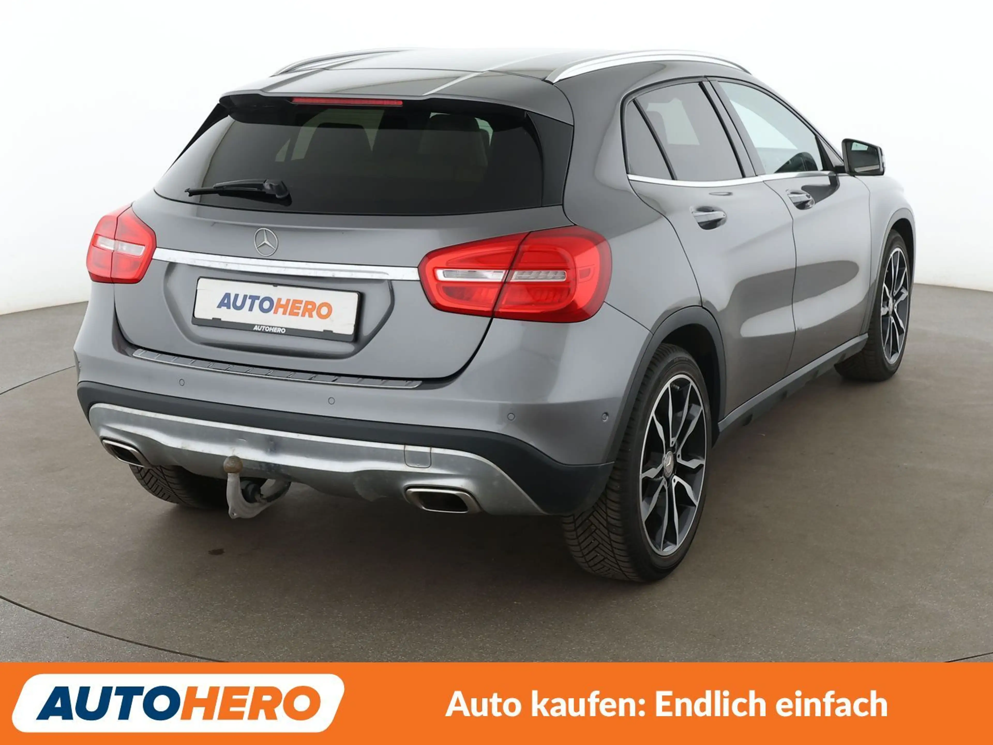 Mercedes-Benz GLA 250 GLA 250 4Matic Urban Aut.*NAVI*XENON*ACC* — photo 6