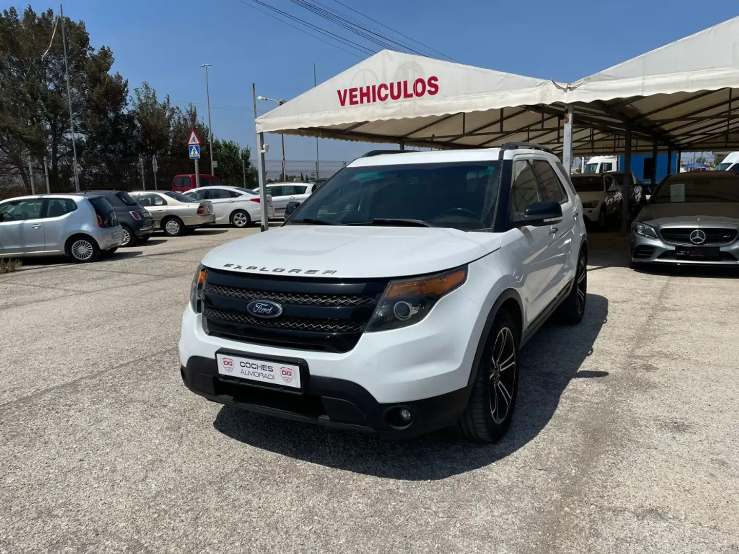 Ford Explorer Aut. Wit - 1