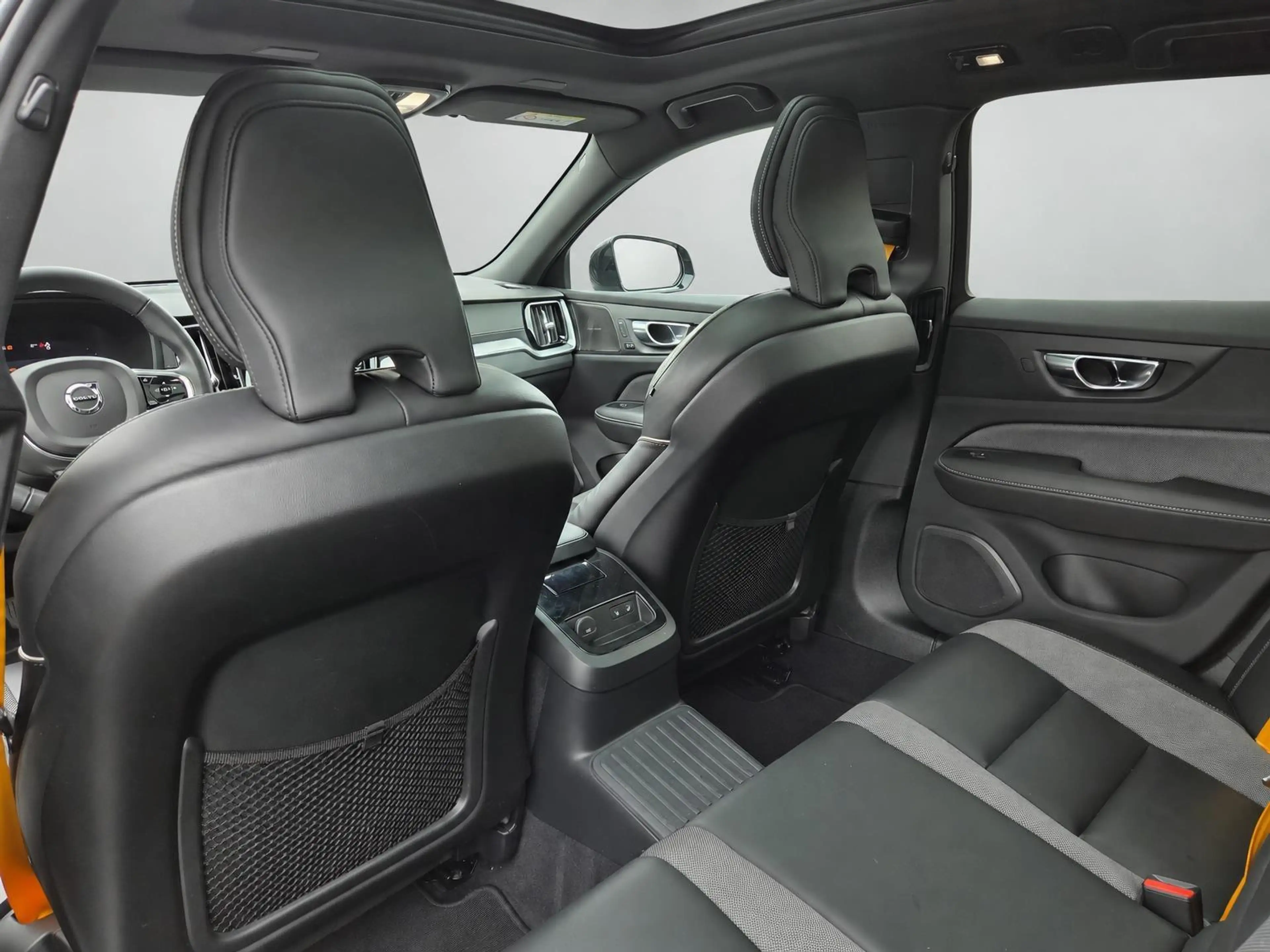 Volvo V60 T8 AWD Polestar Engineered | Trekhaak | Origineel — photo 13