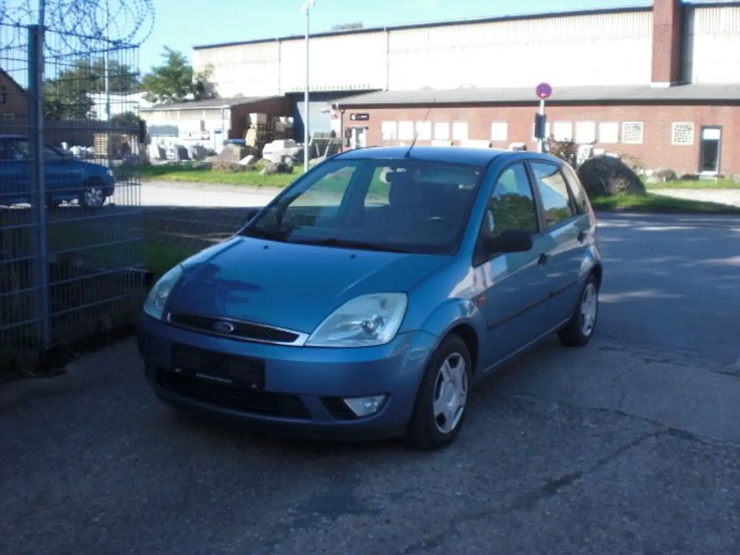 Ford Fiesta 1.3 Ghia   Tüv/AU 9/2025 Blau - 1