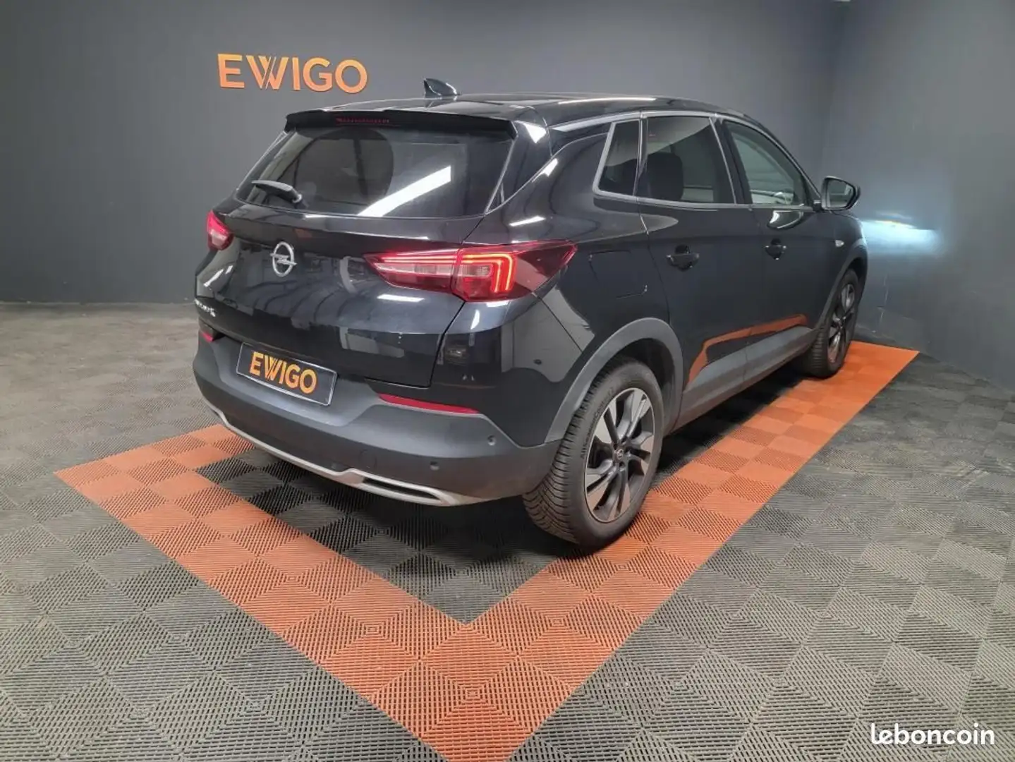 Opel Grandland X 1.6 T 180ch ELITE 4X2 BVA8 1ère Main %2B Entretien Schwarz - 2