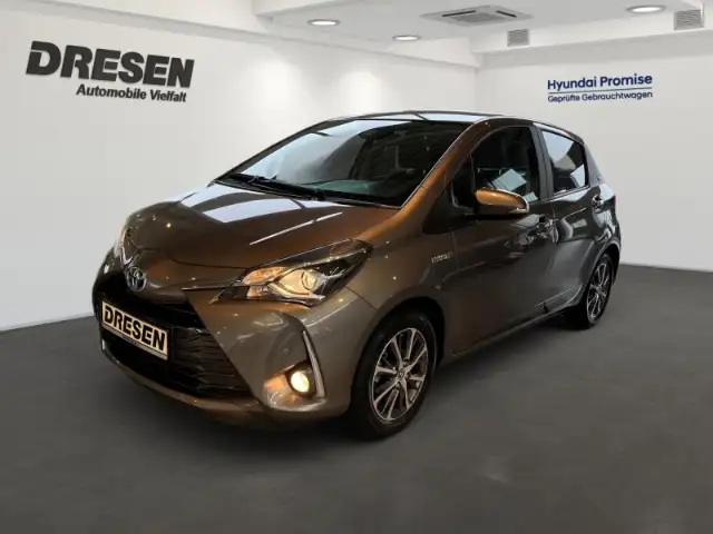 Toyota Yaris 1.5 Dual Hybrid Y20 Club+Smart Key+Kamera+Sitzheiz
