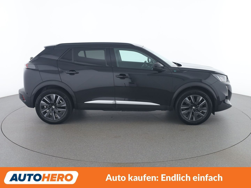 Peugeot e-2008 electric drive 100 kW GT Pack — photo 7