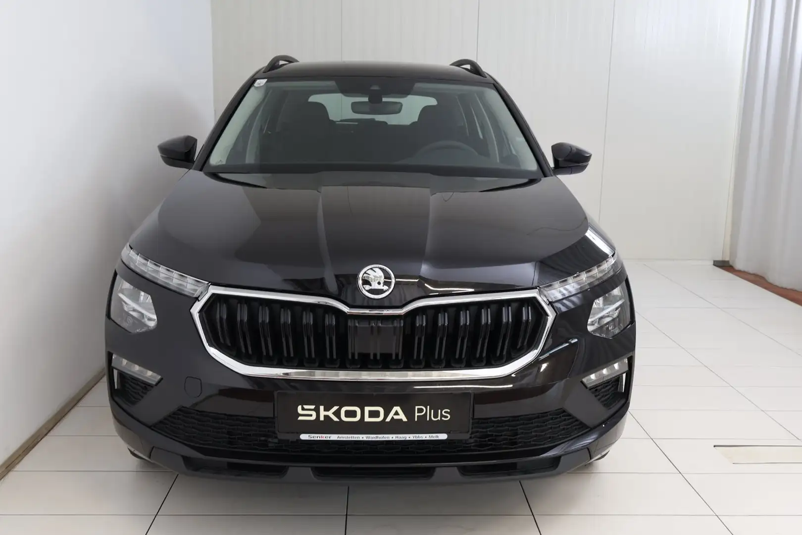 Skoda Kamiq Essence TSI Schwarz - 2