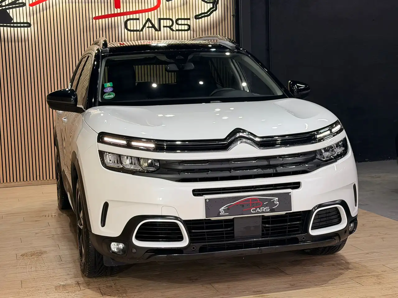 Citroen C5 Aircross 1.2i * GARANTIE 12 MOIS * BOITE AUTO * 1ER PROP * 8