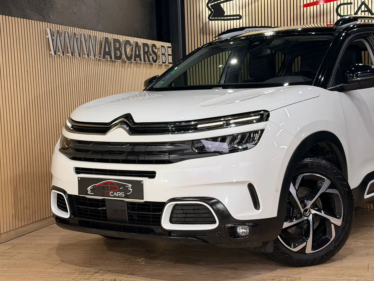 Citroen C5 Aircross 1.2i * GARANTIE 12 MOIS * BOITE AUTO * 1ER PROP * 2