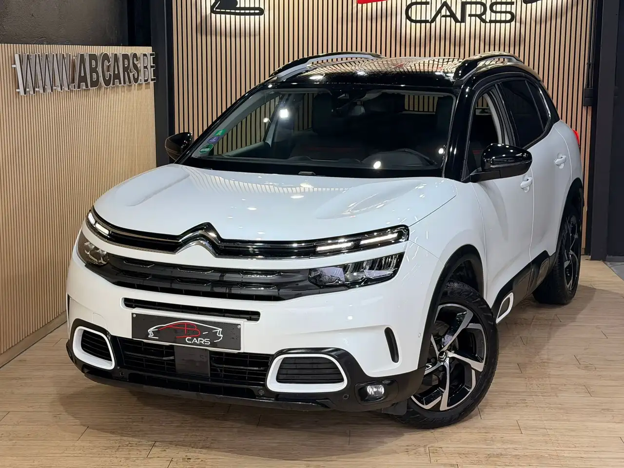 Citroen C5 Aircross 1.2i * GARANTIE 12 MOIS * BOITE AUTO * 1ER PROP * 4