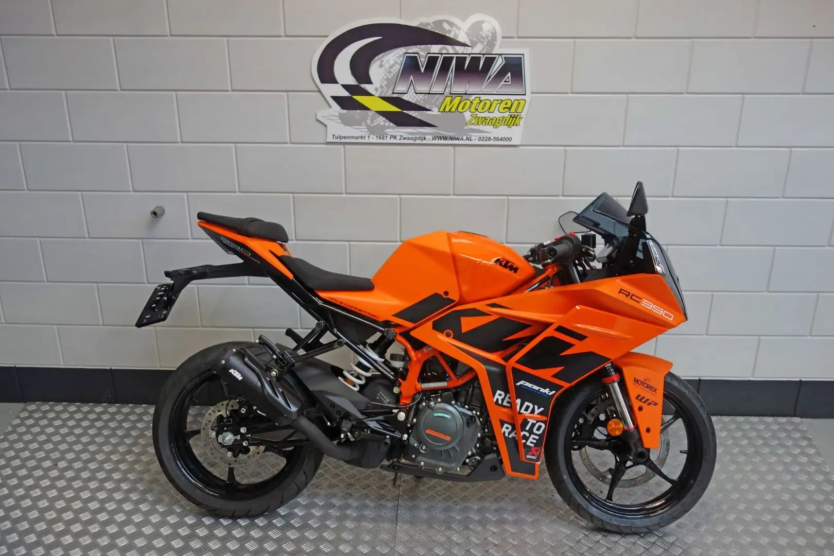 KTM RC 390 Oranje - 1